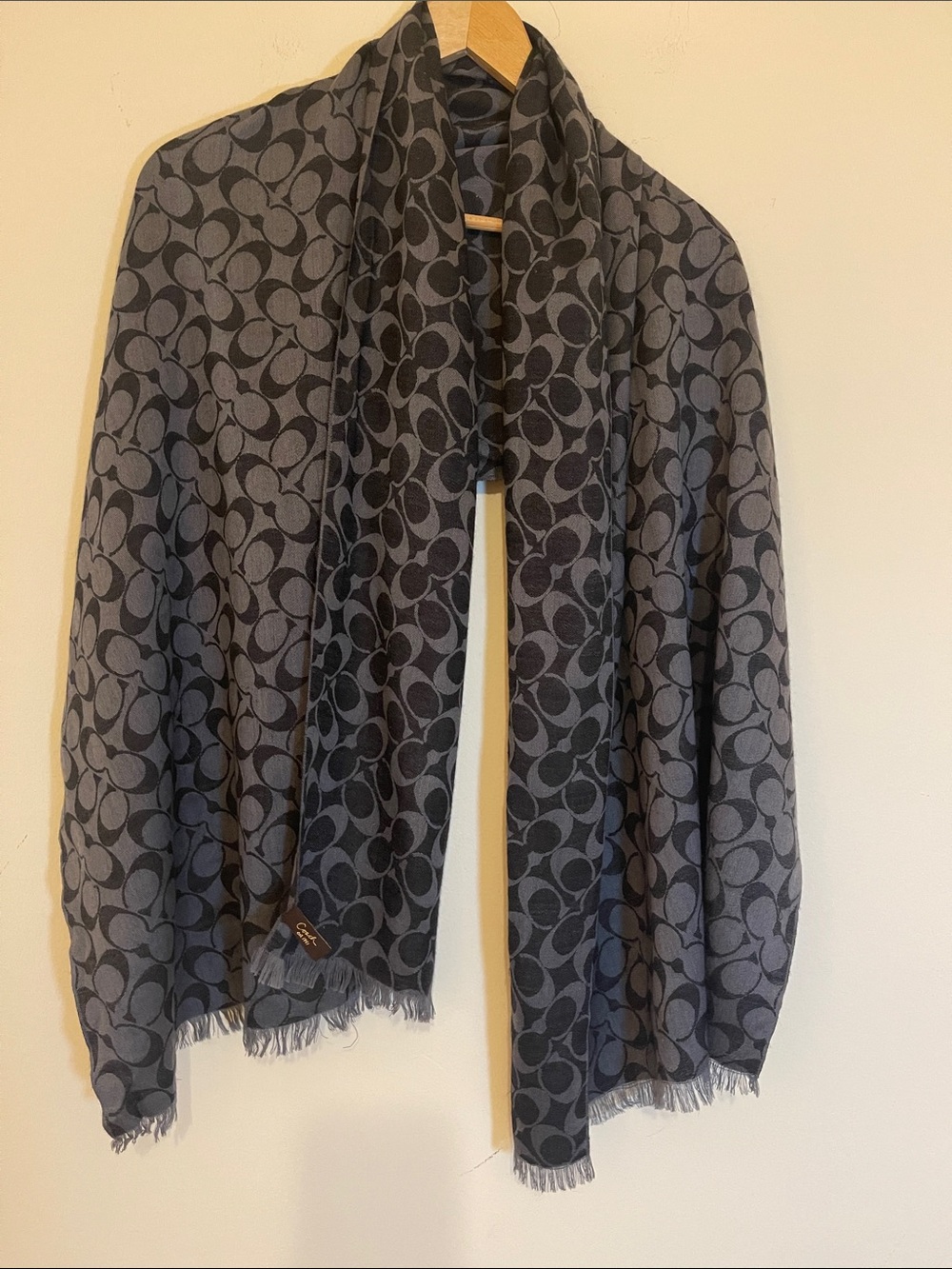 Coach Black & Gray Shaw / Scarf 62x24 Signature CCs Reversible